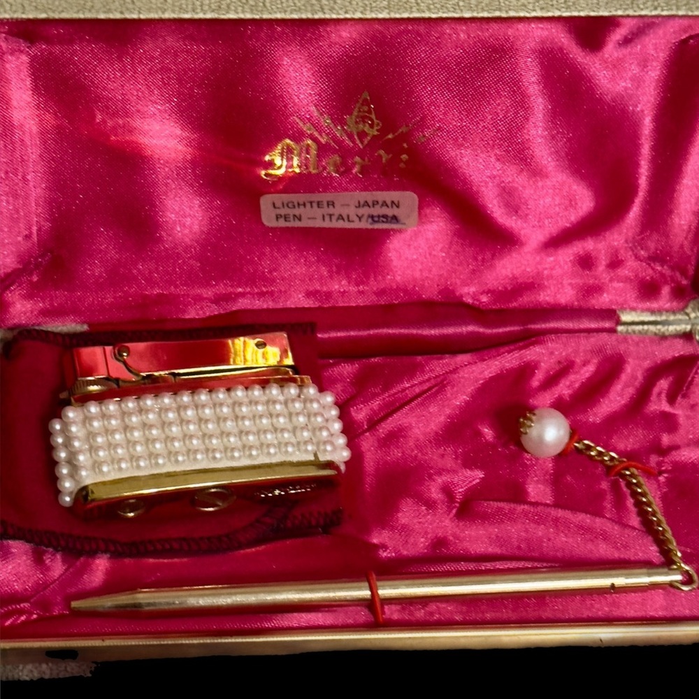 VTG  1960’s Merlin Faux Pearl Boxed Lighter Gift Set Unused! EXCELLENT condition